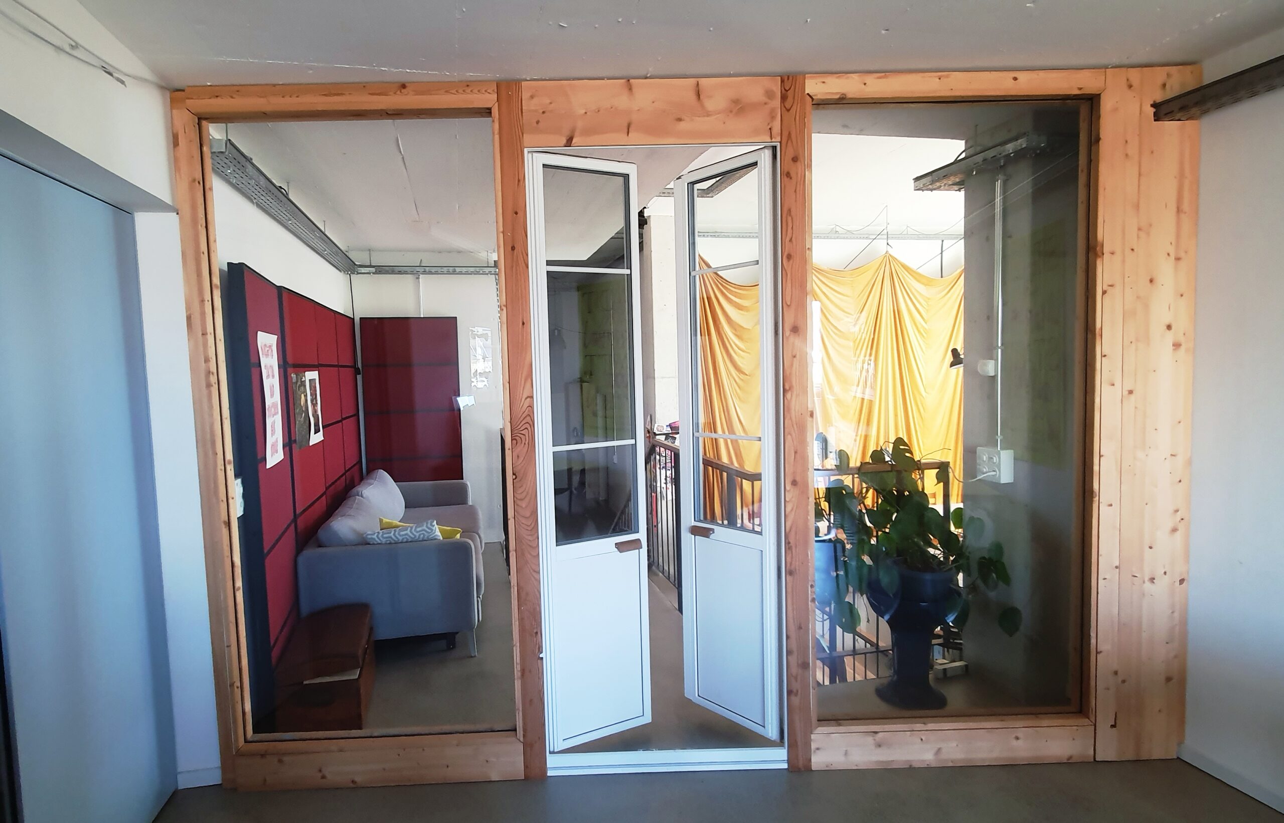 Trennwand gegen Lärm